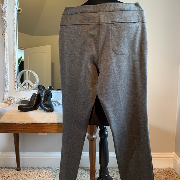 Threads Saks Fifth Avenue Grey Stretch Pants Sz M - Picture 3 of 7